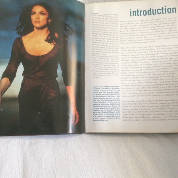 Makeup - Picture 3 of 10